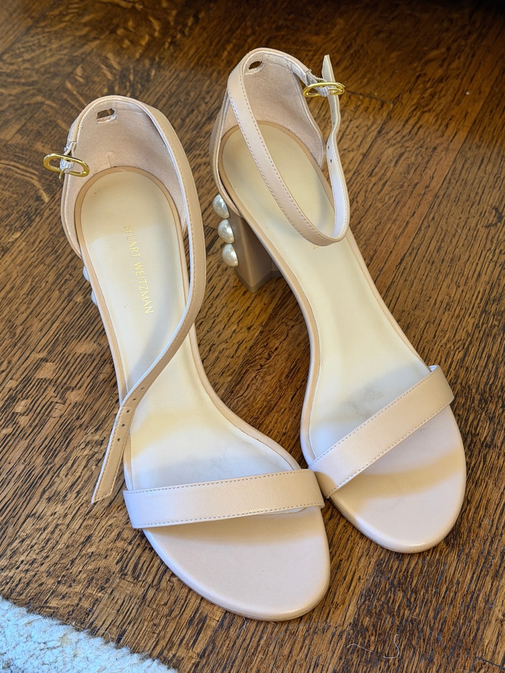 STUART WEITZMAN
NearlyNude Pearls Tan Leather
Block-Heel Sandals